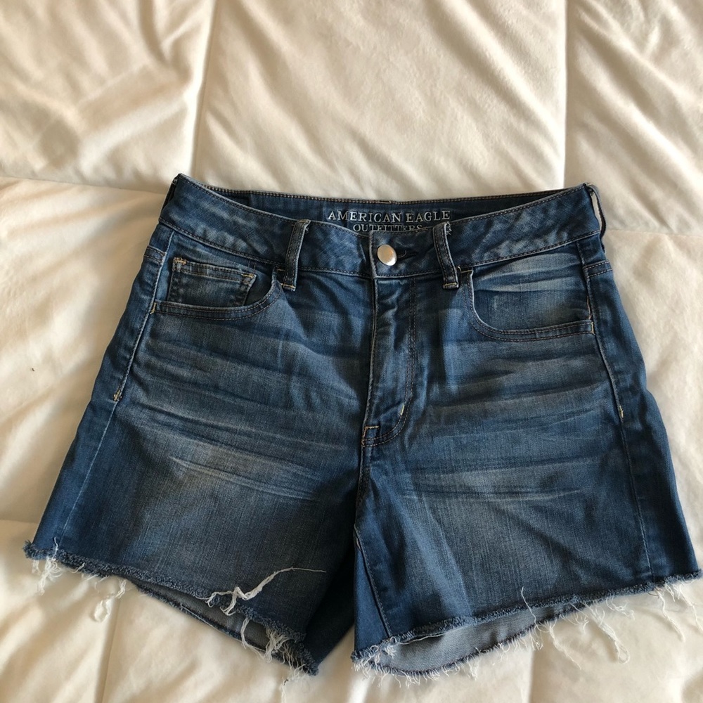 AE high rise Jean shorts. Size 10.